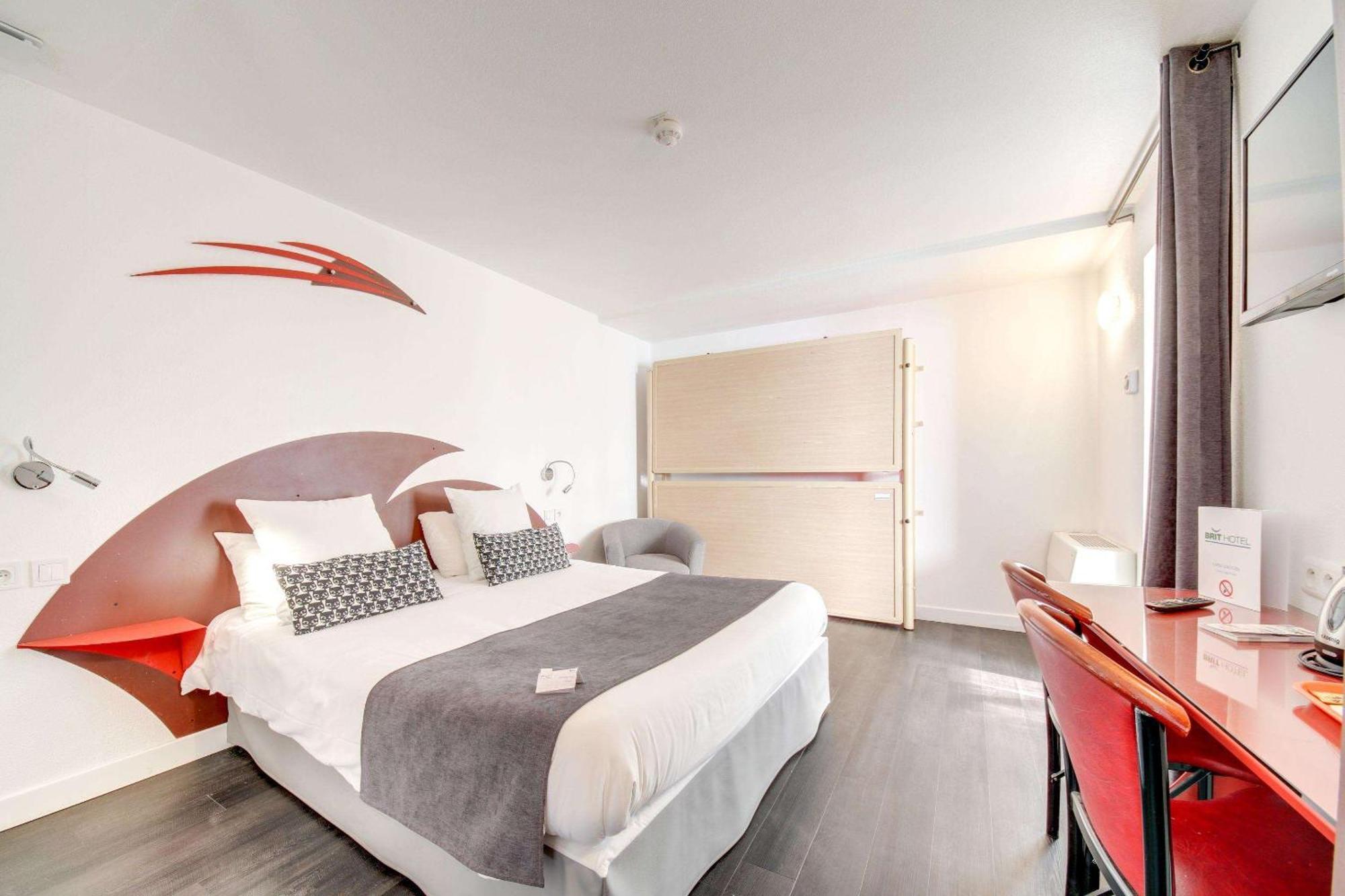 Brit Hotel Porte d'Espagne Perpignan Buitenkant foto